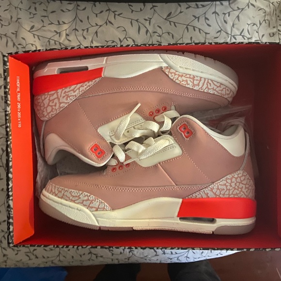 Jordan’s - Picture 2 of 2